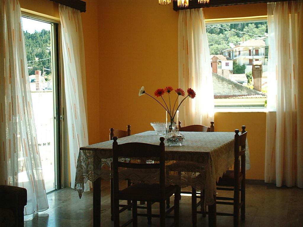 Apartamento Cornelia Lákka Habitación foto