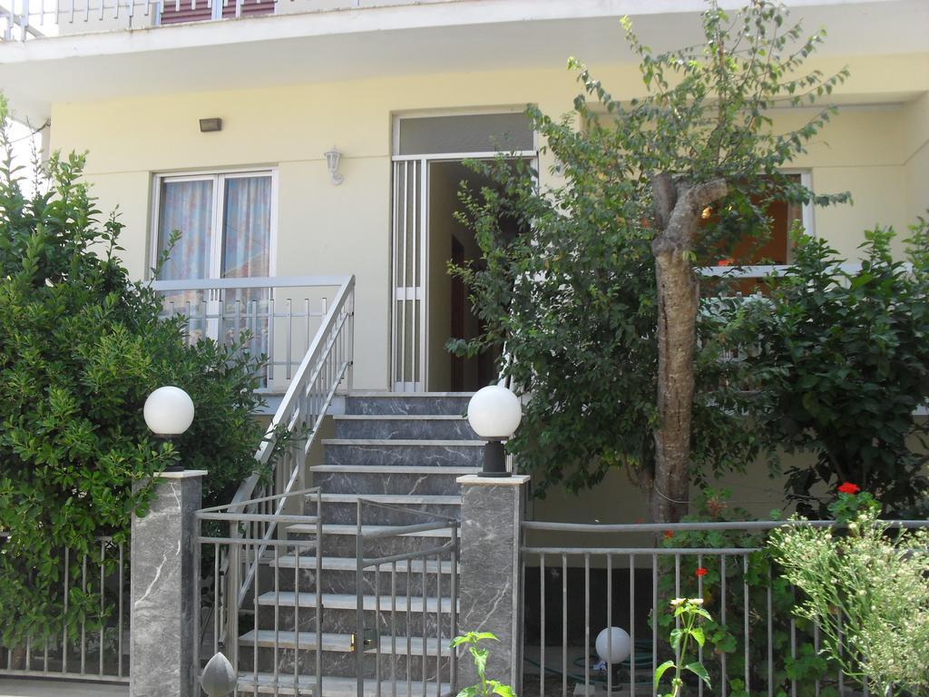 Apartamento Cornelia Lákka Habitación foto
